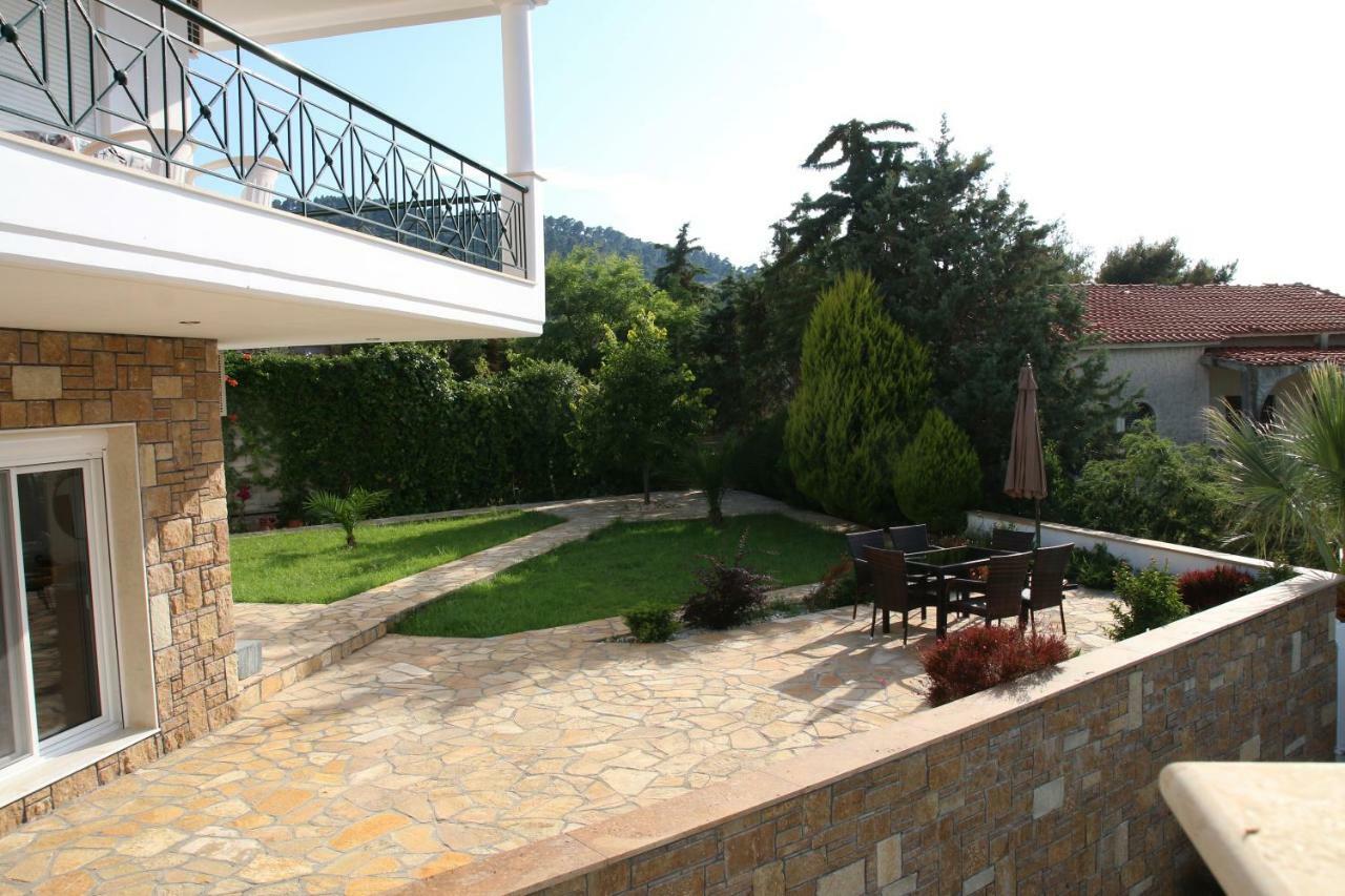 S&S Pura Vida Apartment Paliouri Exterior photo